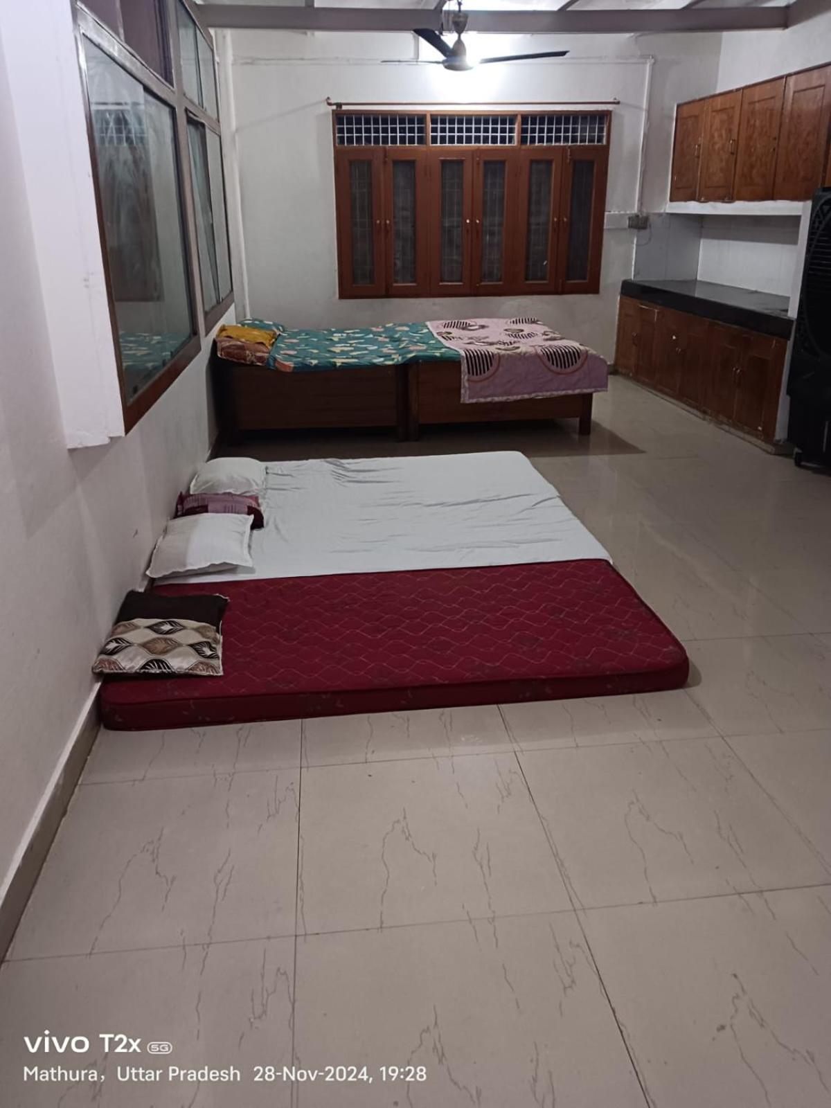 Hotel Hari Krishnam Residency Mathura Exterior foto